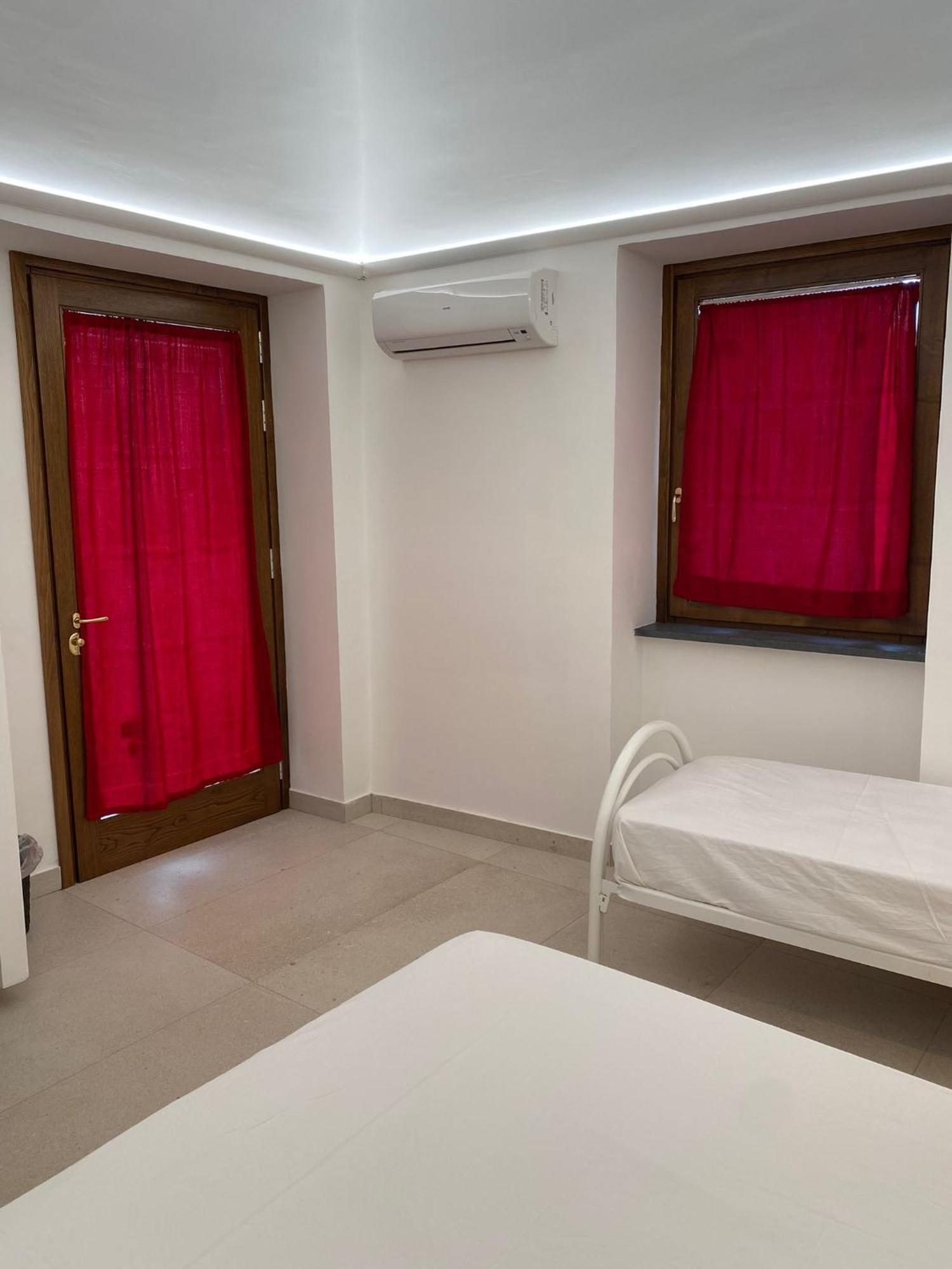 Torre Delle Grazie Sorrento Suite วีโกเอเกวนเซ ห้อง รูปภาพ